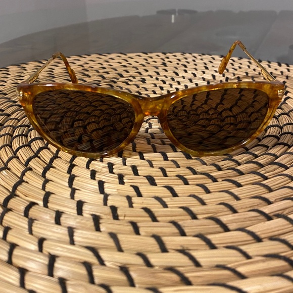 Ladies Cartier Cat Eye Sunglasses (original vintage) - Picture 2 of 8